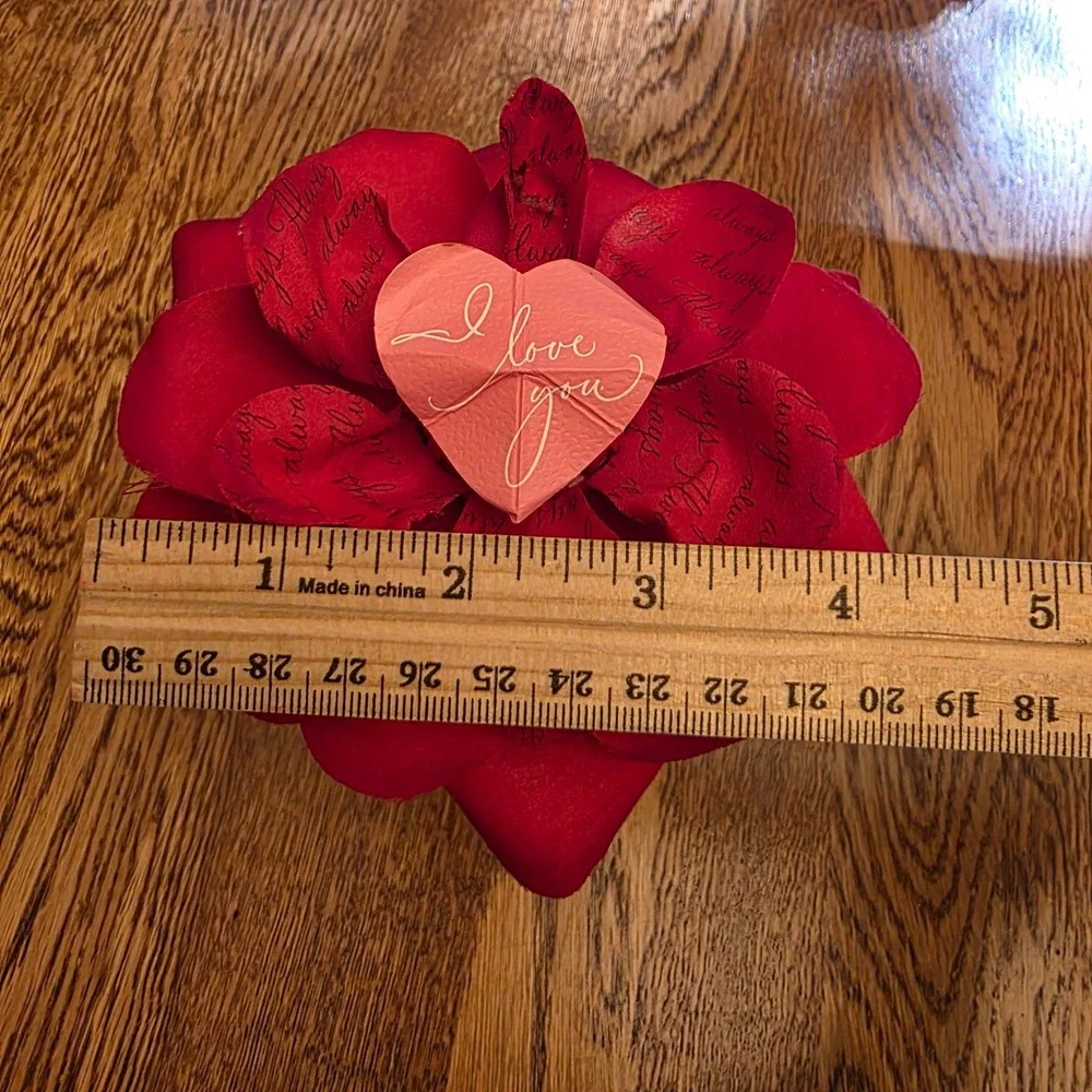 Retro Hallmark Blooming Expressions Red Rose I Love You‎ Heart Gift 7in Romance